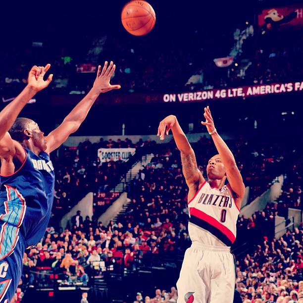 共同促成了 共同促成了