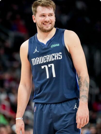 毫無停滯不 毫無停滯不